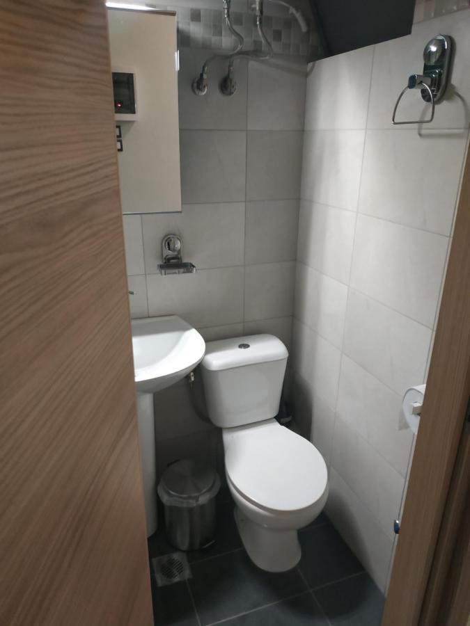 G M 1 Rooms Kentro In The Heart Of The City 拉里萨 外观 照片