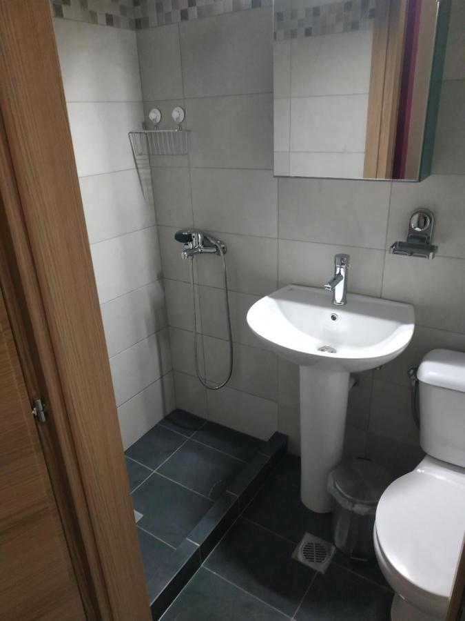 G M 1 Rooms Kentro In The Heart Of The City 拉里萨 外观 照片