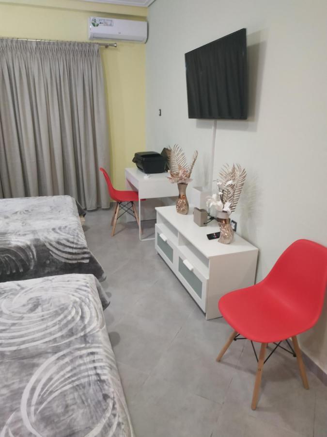 G M 1 Rooms Kentro In The Heart Of The City 拉里萨 外观 照片