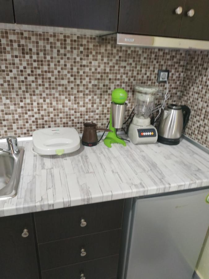 G M 1 Rooms Kentro In The Heart Of The City 拉里萨 外观 照片
