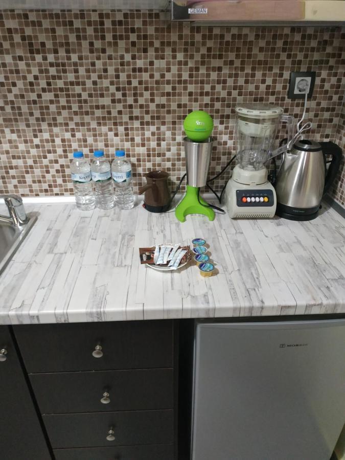 G M 1 Rooms Kentro In The Heart Of The City 拉里萨 外观 照片