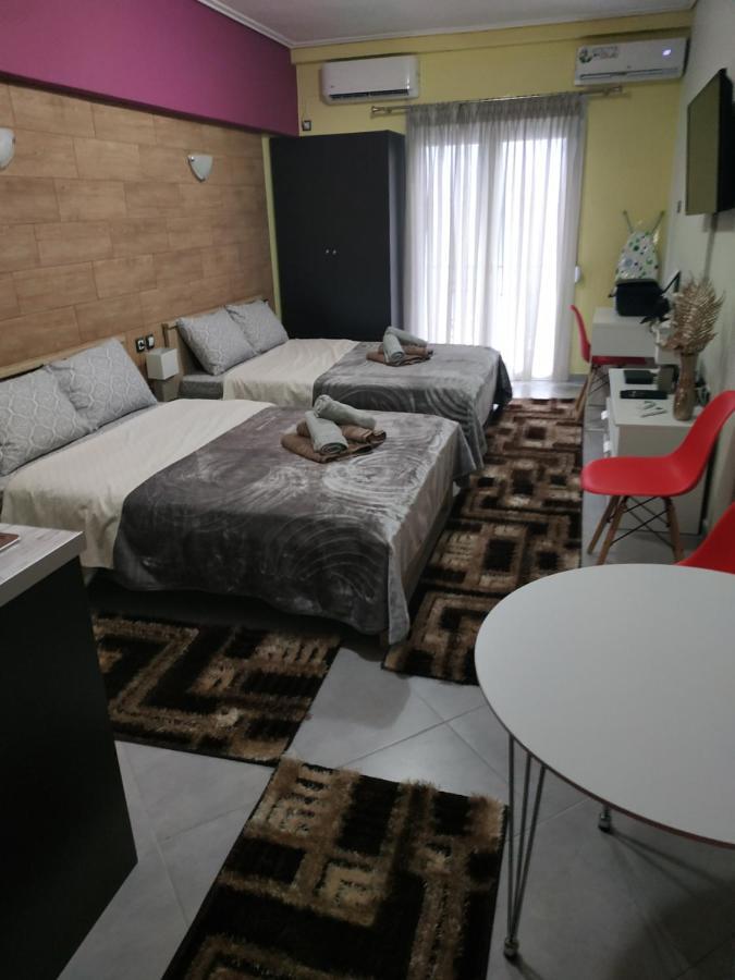 G M 1 Rooms Kentro In The Heart Of The City 拉里萨 外观 照片